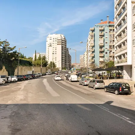 Metropolitan Living - Laranjeiras Apartman Lisboa
